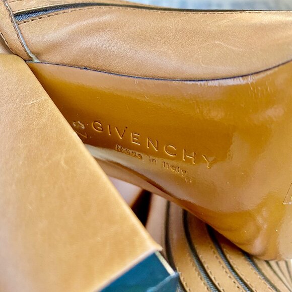 Givenchy 00s Peep Toe Slingback Tan Leather Heels - Picture 10 of 11